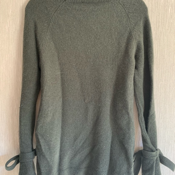 Size Small Green Ann Taylor Sweater - Picture 5 of 5